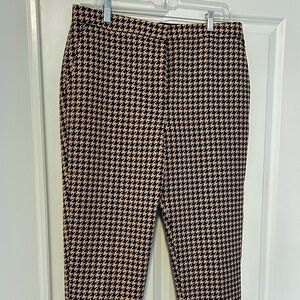 Stylish Houndstooth Women’s Cropped Pants